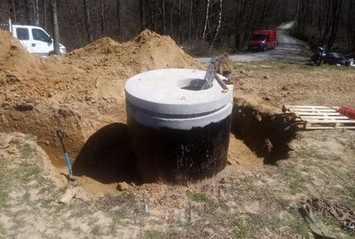 Budowa ujęcia wody BR-2 wraz z siecią wodociągową i instalacją elektryczną w miejscowości Broniszów.