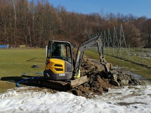 Budowa oświetlenia płyty stadionu GOKiW w Wielopolu Skrzyńskim