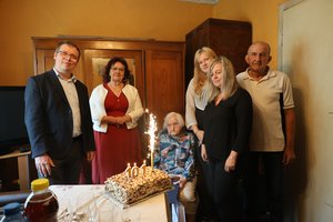 101 urodziny mieszkanki Gminy Wielopole Skrzyńskie - img_2016.jpg