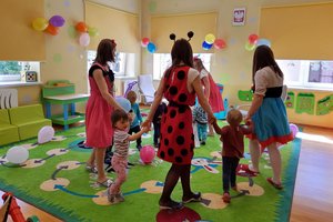 Dzień Dziecka w Gminnym Żłobku "Maluszek" w Wielopolu Skrzyńskim - 095935694.jpg