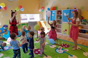 Dzień Dziecka w Gminnym Żłobku "Maluszek" w Wielopolu Skrzyńskim - 100941181.jpg