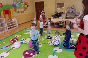 Dzień Dziecka w Gminnym Żłobku "Maluszek" w Wielopolu Skrzyńskim - 101043225.jpg