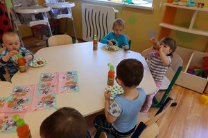 Dzień Dziecka w Gminnym Żłobku "Maluszek" w Wielopolu Skrzyńskim - 102224786.jpg