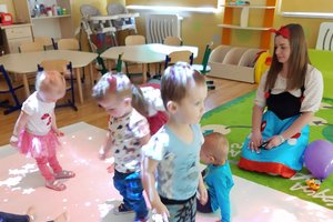 Dzień Dziecka w Gminnym Żłobku "Maluszek" w Wielopolu Skrzyńskim - 104707564.jpg