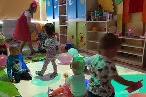 Dzień Dziecka w Gminnym Żłobku "Maluszek" w Wielopolu Skrzyńskim - 105011810.jpg