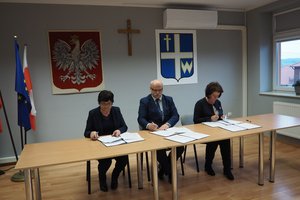 podpisanie umów - 1013608.jpg