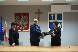 podpisanie umów - 1013619.jpg