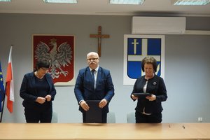 podpisanie umów - 1013623.jpg