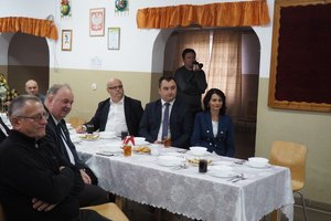 oficjalne oddanie do użytku chodnika w miejscowości Glinik - 1017653.jpg