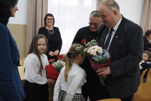 oficjalne oddanie do użytku chodnika w miejscowości Glinik - 1017667.jpg