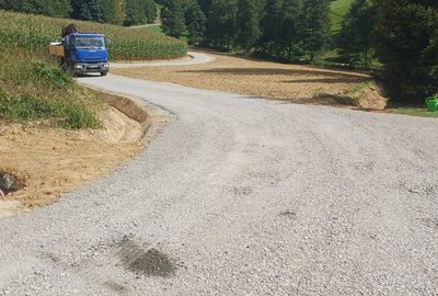 „Modernizacja drogi dojazdowej do gruntów rolnych w m. Brzeziny”