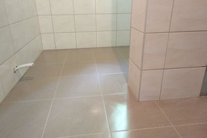 W trakcie realizacji - prace wewnątrz budynku - 201810122007003.jpg