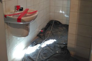 W trakcie realizacji - prace wewnątrz budynku - 201810122008002.jpg