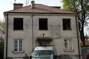 W trakcie realizacji - prace na zewnątrz budynku - 20180425_0014.jpg