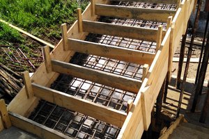 W trakcie realizacji - prace na zewnątrz budynku - 201810122005004.jpg