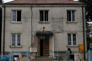 W trakcie realizacji - prace na zewnątrz budynku - 201810122006005.jpg