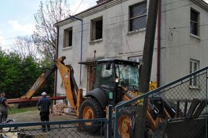 W trakcie realizacji - prace na zewnątrz budynku - 201810122006048.jpg