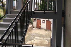 W trakcie realizacji - prace na zewnątrz budynku - 201810122009005.jpg