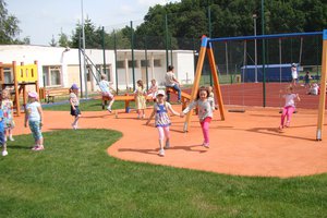 Plac zabaw w Wielopolu Skrzyńskim - dsc07531m.jpg