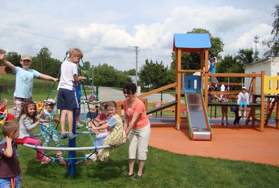 Budowa i modernizacja placów zabaw dla dzieci w Gminie Wielopole Skrzyńskie