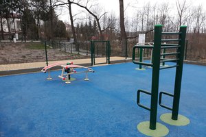 Budowa i wyposażenie integracyjnego placu zabaw i siłowni plenerowej - inwestycja po realizacji - 20171211_0009.jpg