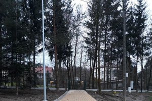 Budowa i wyposażenie integracyjnego placu zabaw i siłowni plenerowej - inwestycja po realizacji - 20171211_0013.jpg