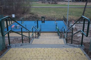 Budowa i wyposażenie integracyjnego placu zabaw i siłowni plenerowej - inwestycja po realizacji - 20171211_0016.jpg