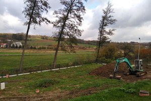 Budowa i wyposażenie integracyjnego placu zabaw i siłowni plenerowej - inwestycja w trakcie realizacji - 20171025_0005.jpg