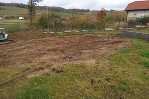 Budowa i wyposażenie integracyjnego placu zabaw i siłowni plenerowej - inwestycja w trakcie realizacji - 20171025_0012.jpg