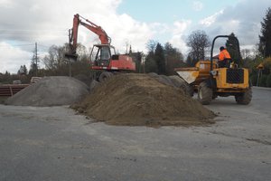 Budowa i wyposażenie integracyjnego placu zabaw i siłowni plenerowej - inwestycja w trakcie realizacji - 20171026_0014.jpg