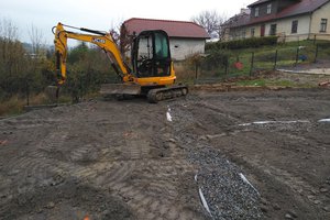 Budowa i wyposażenie integracyjnego placu zabaw i siłowni plenerowej - inwestycja w trakcie realizacji - 20171027_0011.jpg