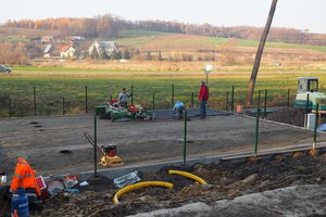 Budowa i wyposażenie integracyjnego placu zabaw i siłowni plenerowej - inwestycja w trakcie realizacji - 20171116_0002.jpg