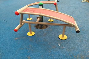 Budowa i wyposażenie integracyjnego placu zabaw i siłowni plenerowej - inwestycja w trakcie realizacji - 20171120_0004.jpg