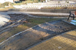 Budowa i wyposażenie integracyjnego placu zabaw i siłowni plenerowej - inwestycja w trakcie realizacji - 20171121_0034.jpg