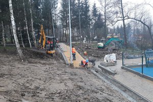 Budowa i wyposażenie integracyjnego placu zabaw i siłowni plenerowej - inwestycja w trakcie realizacji - 20171122_0004.jpg