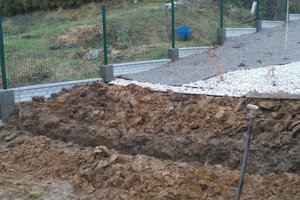 Budowa i wyposażenie integracyjnego placu zabaw i siłowni plenerowej - inwestycja w trakcie realizacji - 20171123_0008.jpg