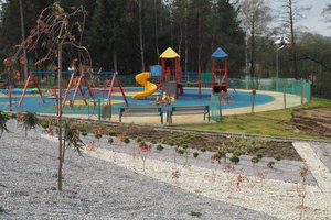 Budowa i wyposażenie ogrodu sensorycznego - inwestycja po zakończeniu realizacji - 20170905_0013.jpg