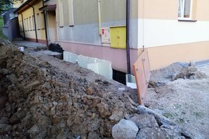 Inwestycja w trakcie realizacji - 2004.jpg