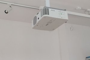 W trakcie realizacji - dostawa sprzętu multimedialnego - 20190305010.jpg