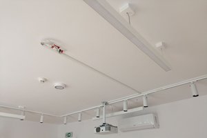 W trakcie realizacji - dostawa sprzętu multimedialnego - 20190308032.jpg