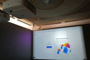 W trakcie realizacji - dostawa sprzętu multimedialnego - 20190310012.jpg