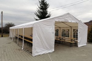 Dostawa wyposażenia placu handlowego - 1003.jpg