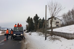 „Budowa napowietrznej linii oświetlenia ulicznego w miejscowości Glinik” - img_20211228_101708.jpg