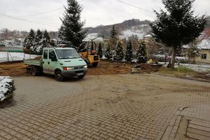 Utwardzenie placu - prace w trakcie realizacji - 2003.jpg