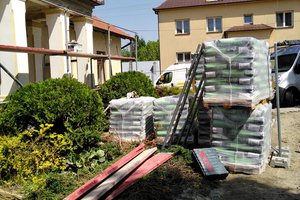 Realizacja Inwestycji - Elewacja budynku oraz izolacja fundamentów - 201810121012001.jpg