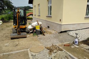 Realizacja Inwestycji - Elewacja budynku oraz izolacja fundamentów - 2018101225001.jpg