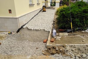 Realizacja Inwestycji - Elewacja budynku oraz izolacja fundamentów - 2018101225003.jpg