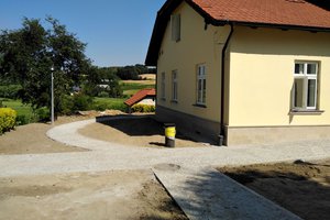 Realizacja Inwestycji - Elewacja budynku oraz izolacja fundamentów - 2018101226020.jpg