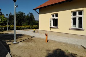 Realizacja Inwestycji - Elewacja budynku oraz izolacja fundamentów - 2018101226021.jpg