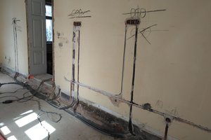 Realizacja Inwestycji - prace wewnątrz budynku - 201810117_0010.jpg